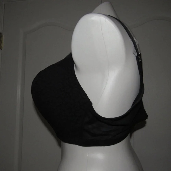 NWT TORRID Wire Free Lightly Lined Animal Lace 360 Back Smoothing Black Bra 48D - Picture 2 of 5
